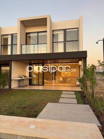 Duplex a estrenar en San Bernardino (o townhouse)