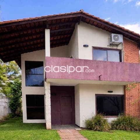 casa de 3 dormitorios en oferta Luque zona plaza madero