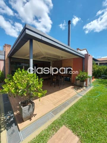 duplex de 3 dormitorios en condominio en Luque