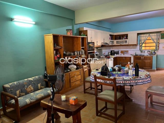 hermosa casa en Barrio Herrera