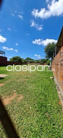 Importante y amplio terreno en laurelty Luque, sobre av. Brítez borges
