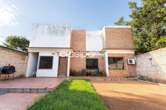 Casa en San Lorenzo barcequillo
