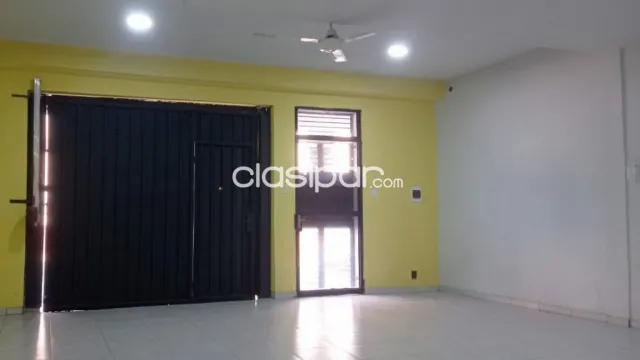 Hermoso depto en planta baja tipo duplex c/ 2 dormitorios, sala, cocina, comedor , cochera, foto 3