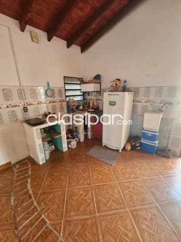 Casa de 4 dormitorios con salon comercial en Ñemby barrio Pai Ñu en esquina, foto 5