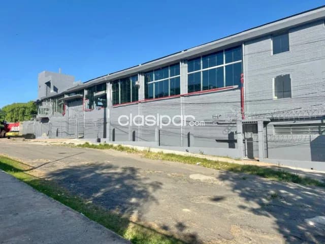 En Alquiler Depósito con Showroom y Oficina de en Asunción A480 — foto 3