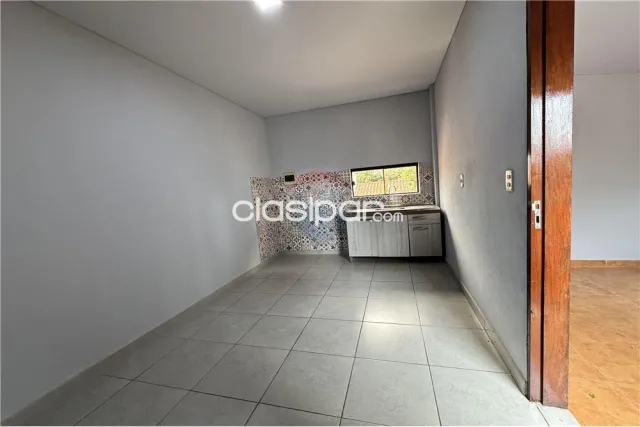 Casa en esquina- lambare barrio palomar - lambare, foto 2