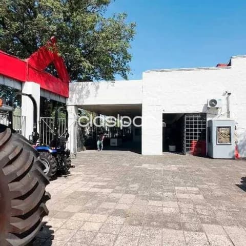 Importante propiedad en ubicación estratégica sobre av. E. Ayala, barrio mburicao — foto 5