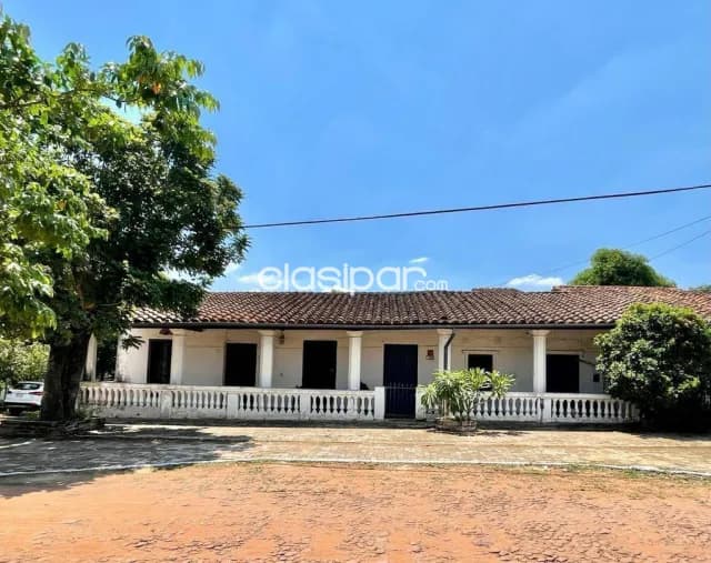 Hermosa casona estilo colonial, patrimonio cultural de areguá — foto 2
