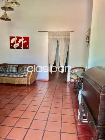 Hermosa casona estilo colonial, patrimonio cultural de areguá — foto 3