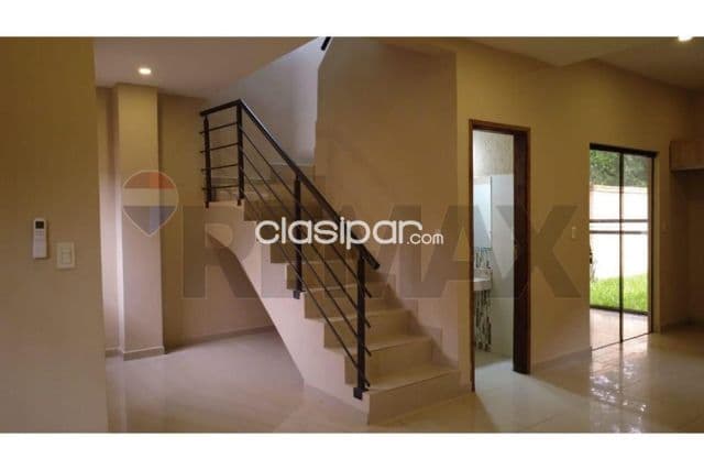 Duplex c/ patio en Luque-cuarto barrio zona conmebol y super los jardines