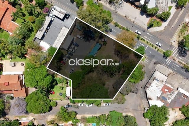 terreno con ubicación privilegiada sobre la calle Mariscal López!