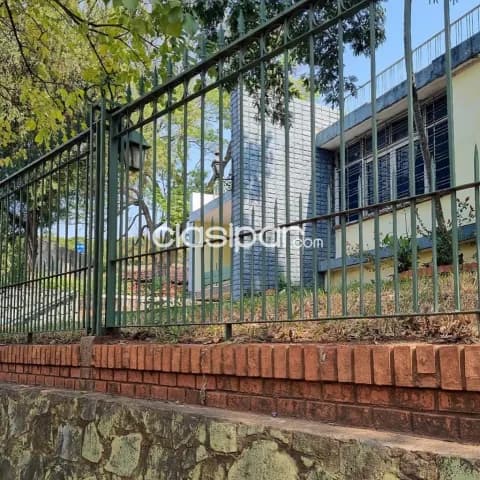 casa a refaccionar con terreno de 663 m2 zona avenida felix Bogado Asunción, foto 4