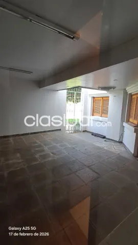 Residencia en esquina sobre doble lote – San Cristóbal, foto 4