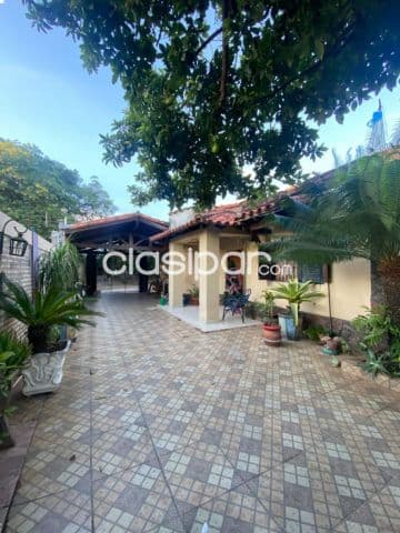 Casa de 4 dormitorios en Villa Elisa, barrio villa bonita