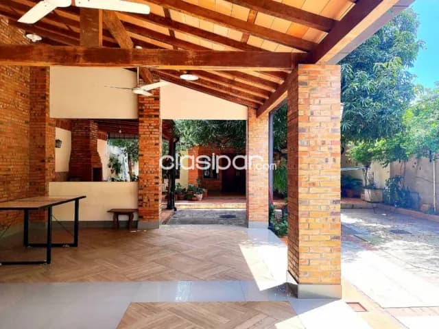 Hermosa casa de 3 dormitorios en barrio molino de Luque, zona colegio de policias — foto 3