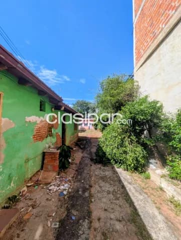 Casa Fernando de la Mora Zona Sur - 480m² - 6 Hab — foto 3
