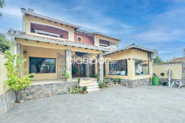 Casa en venta en Lambaré – Bo. Kennedy