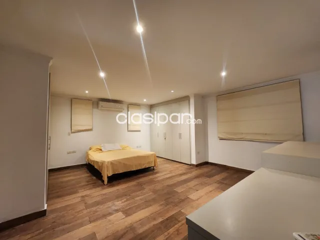 Casa toda en una planta con hermoso jardin- barrio Las Mercedes cod 6387 — foto 4
