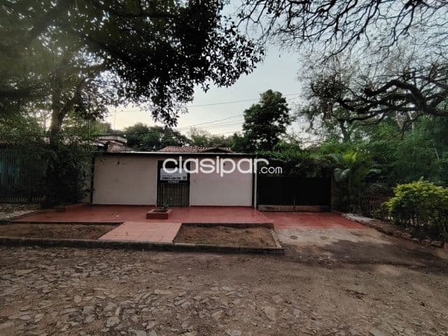 Casa de 2 dormitorios con Salon Comercial en Barrio Laurelty de San Lorenzo — foto 1
