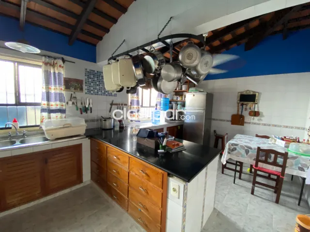 casa con piscina en Mariano Roque Alonso, foto 2
