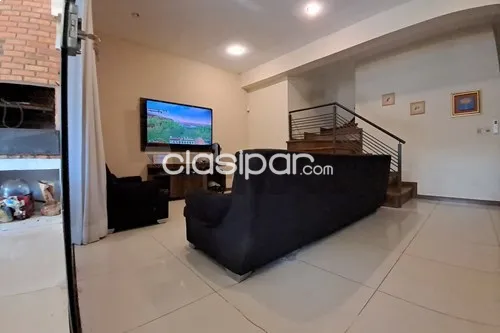 dúplex de 3 dormitorios con piscina en Laurelty, Luque, foto 2