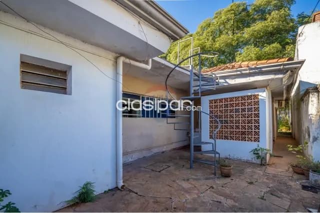 Amplia residencia para refaccionar de 1055 m2 en el barrio Mariscal Estigarribia — foto 4