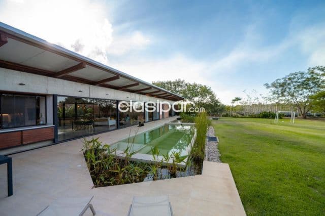 *alquilo y/o vendo hermosa casa toda en planta baja en surubii* cod 6395