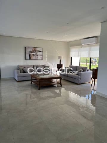 En venta casa en Mariano Roque Alonso amoblado
