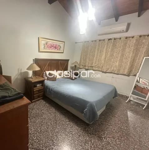 De amplia propiedad a remodelar de 3 dormitorios en barrio mariscal estigarribia — foto 5