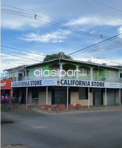 Amplio local comercial en esquina céntrica de San Lorenzo — foto 1