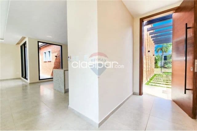 Espectacular casa-villa delfina-san bernardi