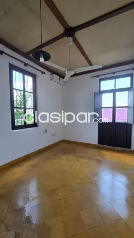 CASA EN ASUNCION CENTRO COD 6383 *Planta baja* Cochera para 2 vehiculos *Primer — foto 4