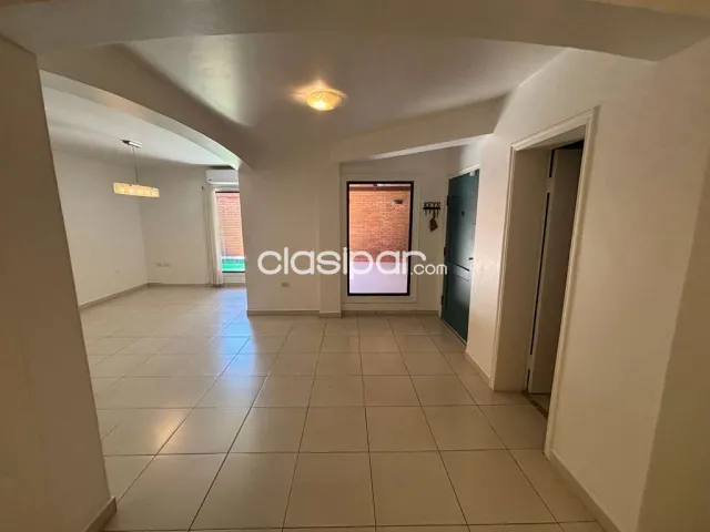 REF. S102 - Alquilo Dúplex 3 Dormitorios 190 m2 barrio Mariscal Estigarribia Planta baja — foto 3