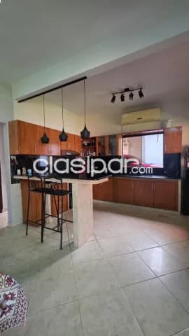 Amplia casa en venta - Luque, foto 4