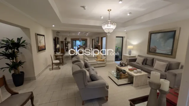En Venta o Alquiler Lujosa y Fina Residencia Amoblada, con 5 suites con vestidores (1 en p, foto 5