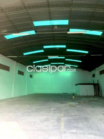 En Alquiler Depósito de 530 m2 en Asunción - Zona Mercado de Abasto A484