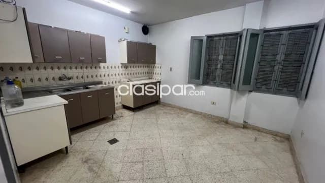 Amplia Casa en Lambaré–Excelente Ubicación–con rápido acceso a transporte,comercios,etc, foto 3