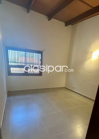 Casa moderna en alquiler - barrio mburucuyá Asunción, foto 3
