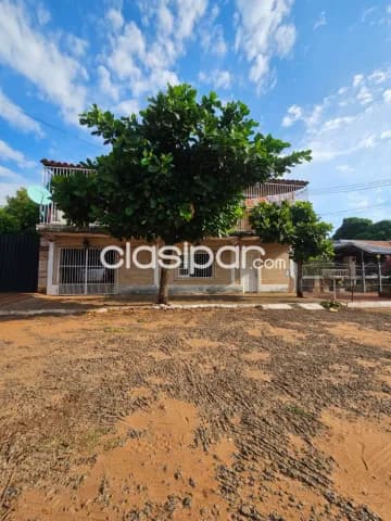 Casa de 4 dormitorios a remodelar en barrio Mora Cue de Luque zona Colegio Irrazabal — foto 2