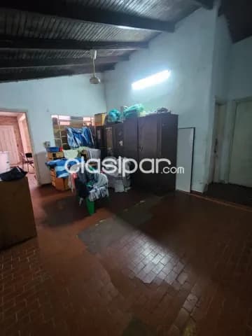 Casa de 4 dormitorios a remodelar en barrio Mora Cue de Luque zona Colegio Irrazabal — foto 3