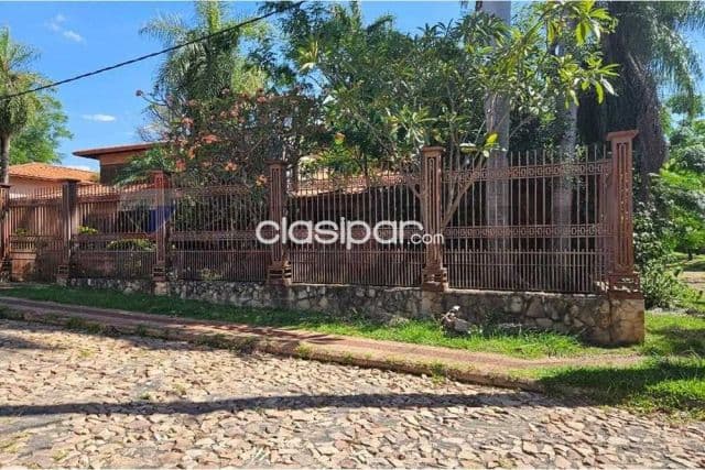 Terreno en venta 2.280 m² en Dr. Carlos Gatti 1693, Asunción