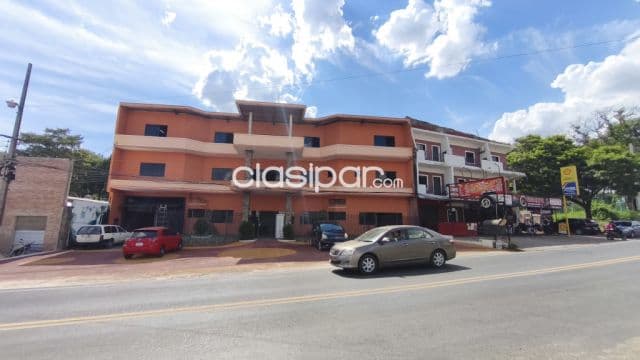 Imponente Inmueble Comercial en San Lorenzo: Edificio Administrativo + Tinglado