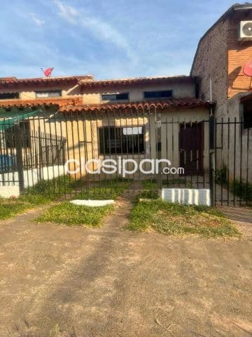Duplex de 1 dormitorio en a una cuadra de Hipermercado Luisito de Villa Elisa