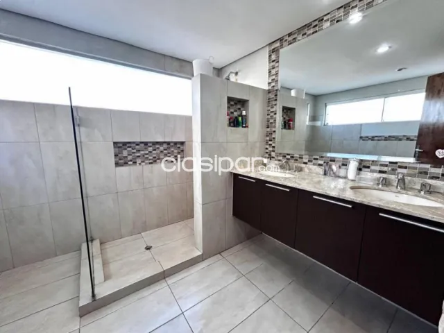 En venta casa pareada con piscina en ycua sati - asuncion, foto 5