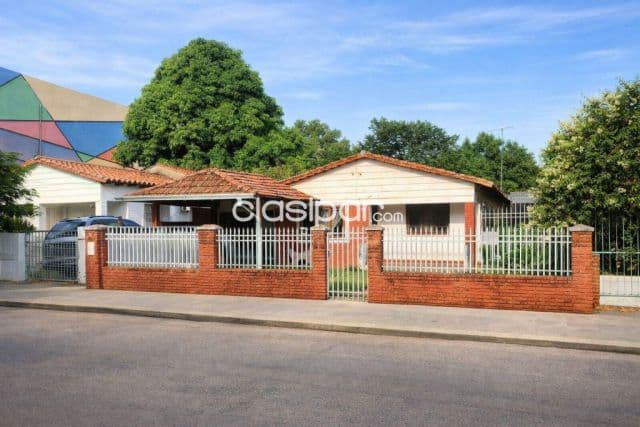 Casa a refaccionar o demoler, ideal para inversionistas