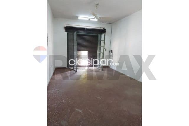 Edificio a 150 m de la avda artigas