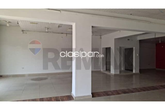 Amplio local comercial s/avda.eusebio ayala c/baños,amplio estacionamiento cda.nueva