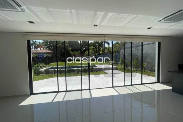 Casa 2 plantas 3 hab.suite 1 d ellas master c/piscina,serv.completa-lambare-z.yacht, foto 2