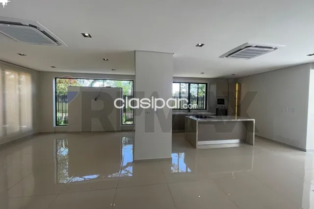 Casa 2 plantas 3 hab.suite 1 d ellas master c/piscina,serv.completa-lambare-z.yacht, foto 5