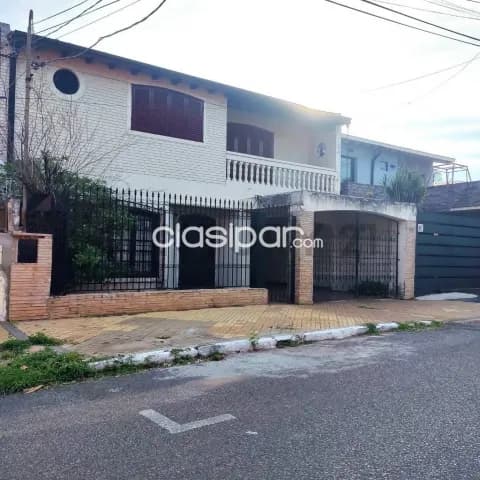 Vende residencia a refaccionar en barrio Sajonia, foto 2
